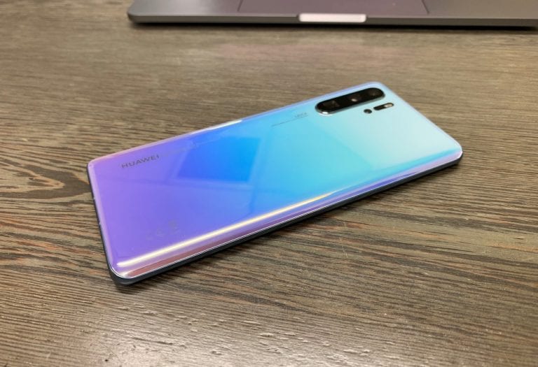 Huawei P30 Pro hands on, Apple TV+, The World vs Facebook, Ohmio driverless shuttle, Spark 5G insight – NZ Tech Podcast 432 — episode artwork