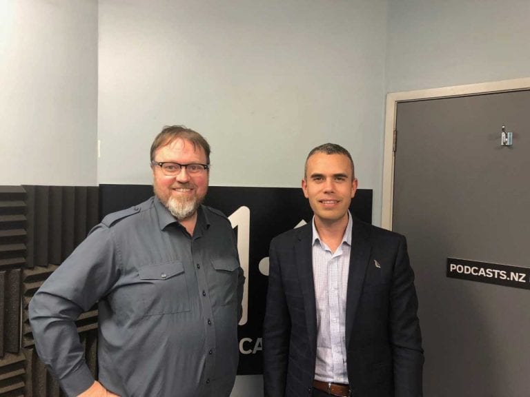 Android 9.0 Pie, Oppo R15 Pro, Scott Bartlett on Kordia’s 4K TV broadcast – NZ Tech Podcast 400 — episode artwork
